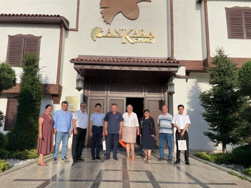 Zhou ve Kültür Ataşeleri Ankara Kulübü Derneği’ni Ziyaret Etti
