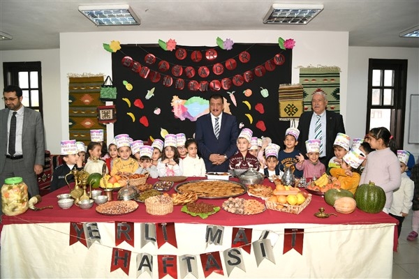 Başkan Gürkan, Yerli Malı Haftası programına katıldı