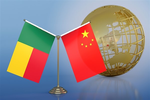 Xi Jinping ve Benin Devlet Başkanı’ndan karşılıklı kutlama mesajları