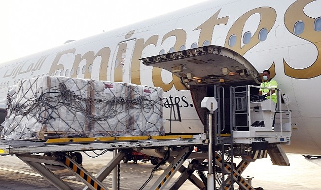 Emirates, Türkiye ve Suriye'deki depremzedelere acil yardım taşımak için insani hava köprüsü kuruyor