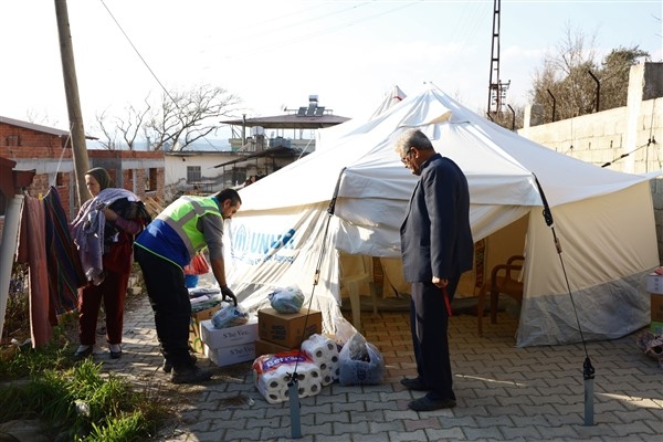 Bursa Büyükşehir, Hatay’da yardımları dağıtmaya devam ediyor