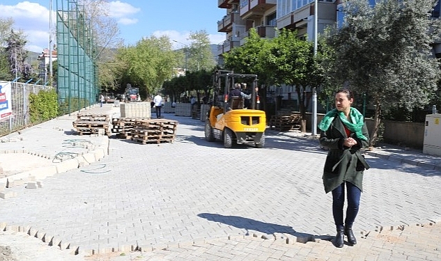 Efes Selçuk'ta Çalışmalar Sürüyor, Cumhuriyet Mahallesi'nde Yollar Yenileniyor