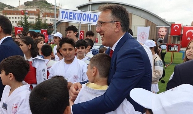 19 Mayıs Atatürk'ü Anma, Gençlik ve Spor Bayramı Nevşehir'de coşkuyla kutladı.