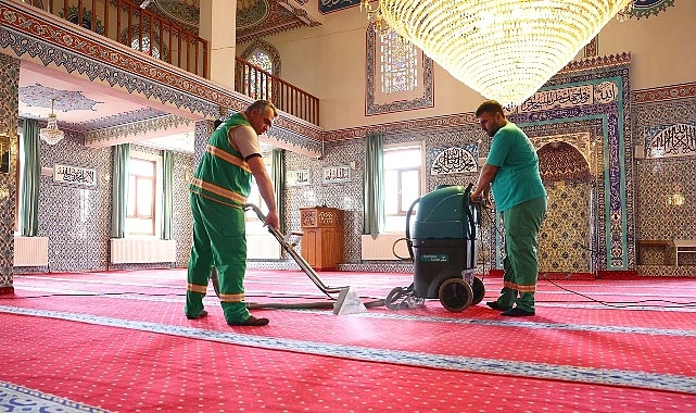 Çankaya'da Camilerde Bayram temizliği