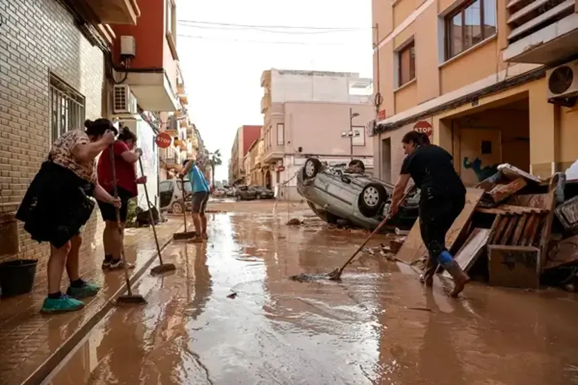 Spain İs Licking İts Wounds: 4.37 Billion Euros İn Flood Aid