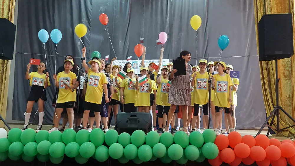 Anamur Şehit Şükrü Ünlü Ortaokulu Öğrencileri, Erasmus Projesiyle Kültür ve Müziği Bulgaristan’da Buluşturdu
