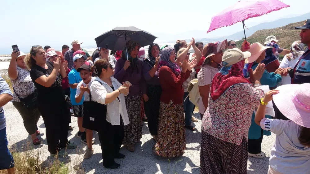 Üretici Kadınlardan Jeotermal Girişimine Alkışlı Protesto