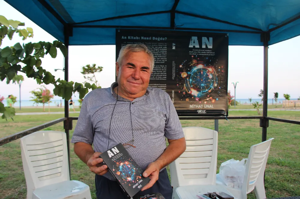 Mithat Ünal’dan Zaman Mekân Kitabı AN Büyük İlgi Görmeye Başladı