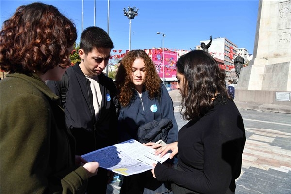 Üniversiteliler Oryantiringle Ankara’yı keşfetti