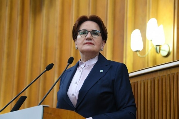 Akşener