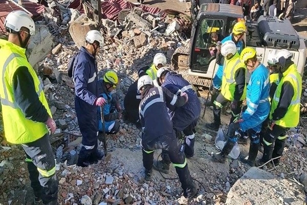 Madenciler, depremin gerçek kahramanları oldu