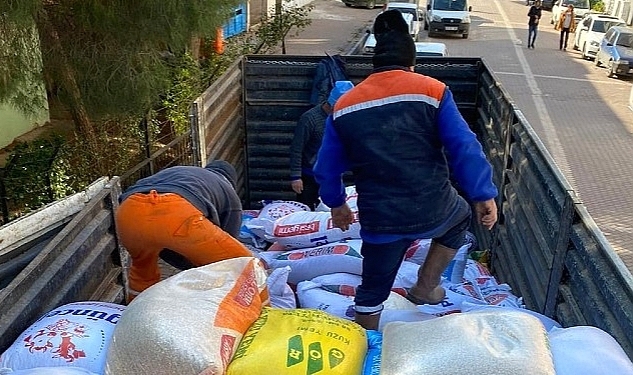 İzmir Kınık'tan Afetzedelere Yem Desteği