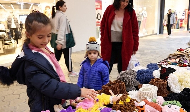 Kadın girişimciler ürünlerini pazarladı