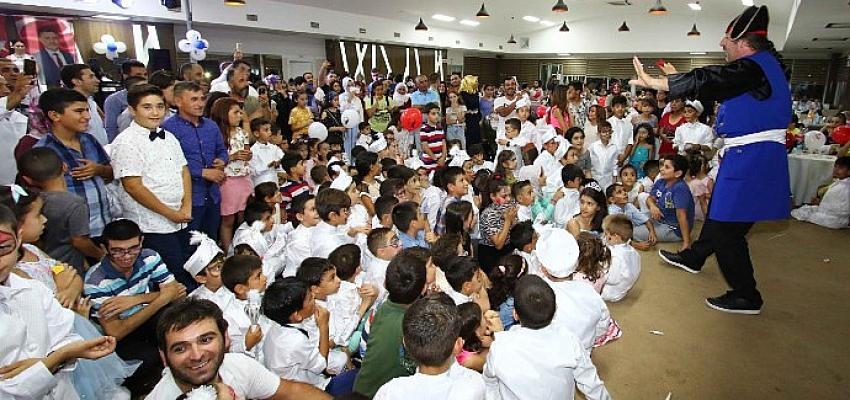 Bayraklı’da toplu sünnet şöleni