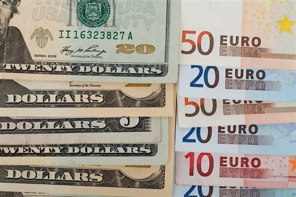 Euro / Dolar paritesi 1,00’in üstünde