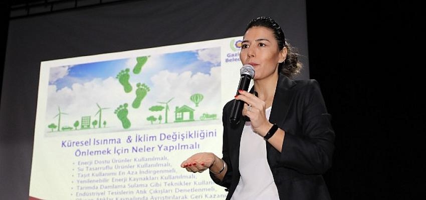 Gaziemir Belediyesi’nden öğretmenlere özel eğitim