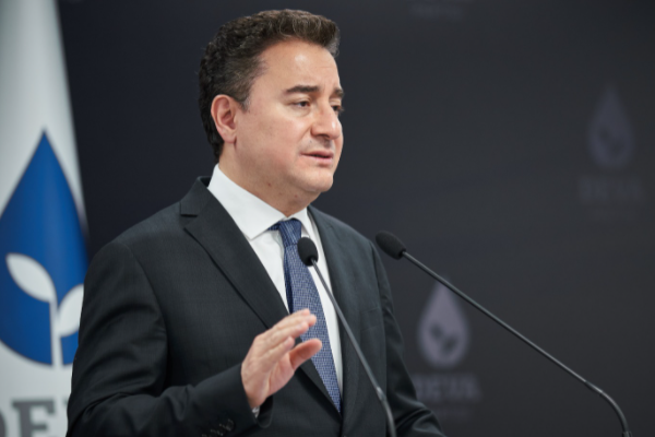 Babacan: ″Eleştirilere tahammül etmeyi öğrenip işinizi yapın″